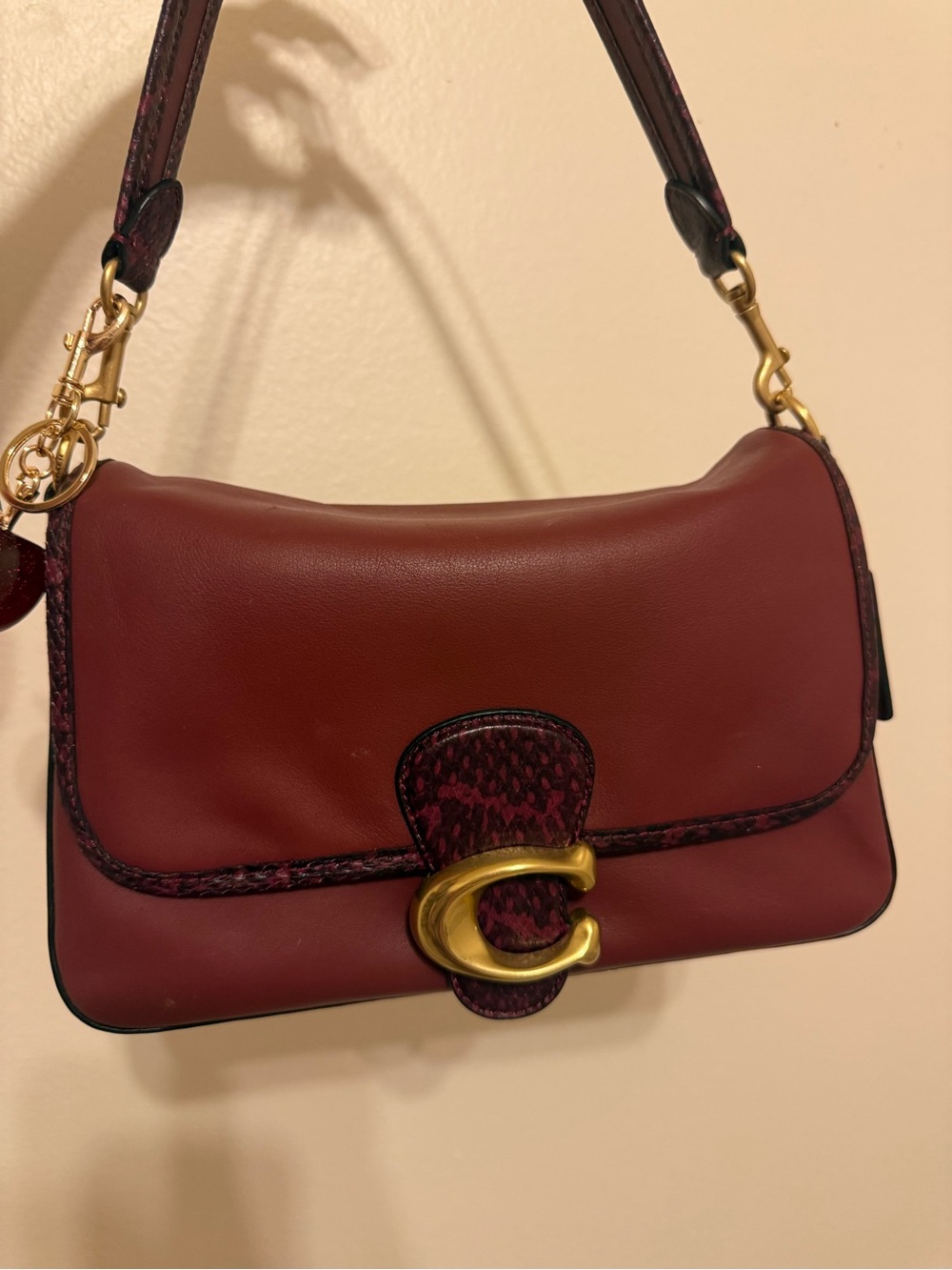 Coach soft tabby Burgundy Leather Shoulder Bag snakeskin